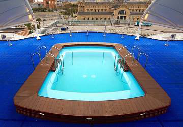 balearia_alhucemas_pool