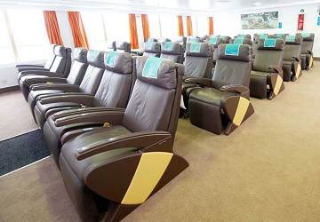 balearia_alhucemas_reclining_seats