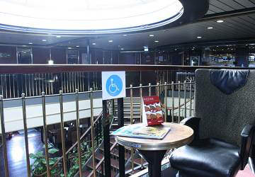 balearia_avemar_dos_disabillity_seating_area