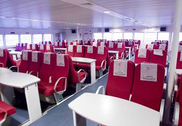 balearia_nixe_seating_area