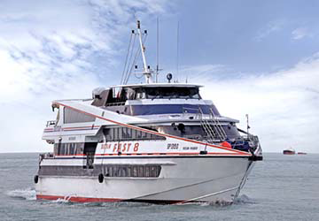 batam_fast_ferry_ocean_raider