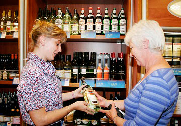 condor_ferries_commodore_clipper_shopping
