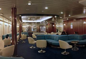 corsica_ferries_mega_express_central_bar