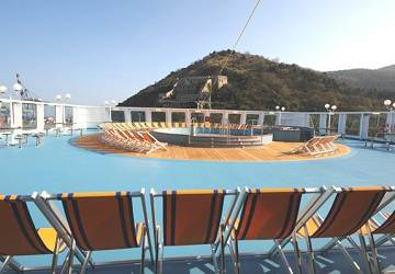 corsica_ferries_mega_express_five_pool