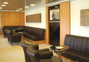 cyclades_fast_ferries_theologos_p_seating_with_tv