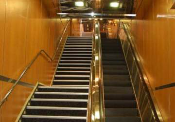 cyclades_fast_ferries_theologos_p_stairwell