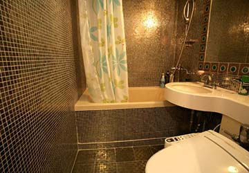 dbs_cruise_ferry_eastern_dream_royal_bath