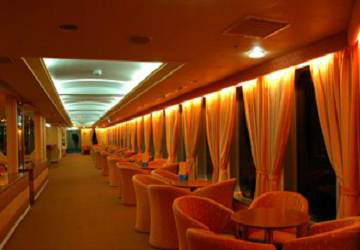 endeavor_lines_ionian_queen_window_seating