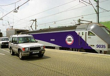 eurotunnel_le_shuttle_unloading