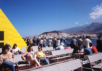 fred_olsen_express_benchijigua_express_sun_deck