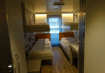 golden_star_ferries_superferry_four_bed