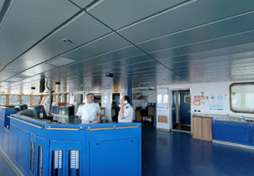 grimaldi_lines_catania_control_bridge