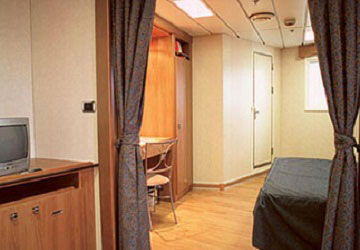 grimaldi_lines_florencia_suite_cabin