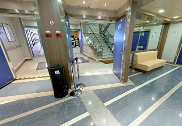 grimaldi_lines_sorrento_lobby_entrance