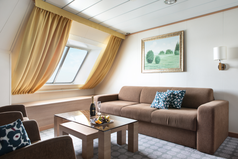 tallink_silja_baltic_queen_luxury_cabin