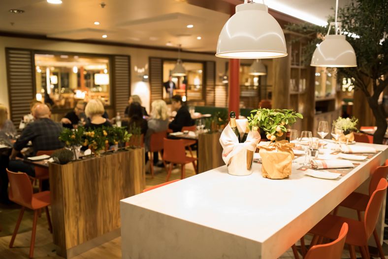 tallink_silja_baltic_queen_piano_bar