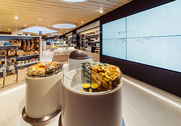 tallink_silja_megastar_lobbyshop