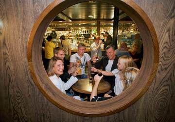 tallink_silja_victoria_i_kings_pub