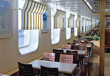 ventouris_ferries_bari_cafe_seating