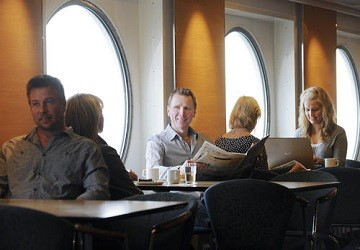 viking_line_rosella_cafe_seaside